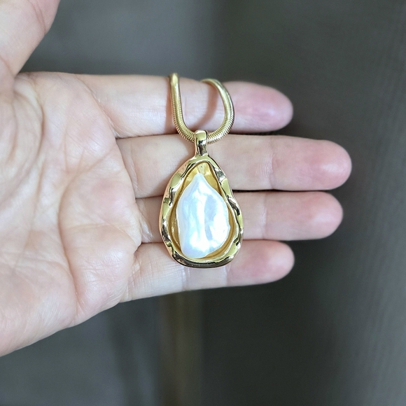 House🏠 of Harlow Baroque Pearl Necklace - NWT - Picture 15 of 16